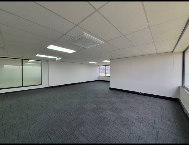 194M² OFFICE TO LET IN SANDOWN